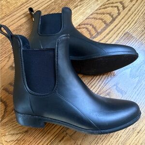 Black Chelsea Rain Boots